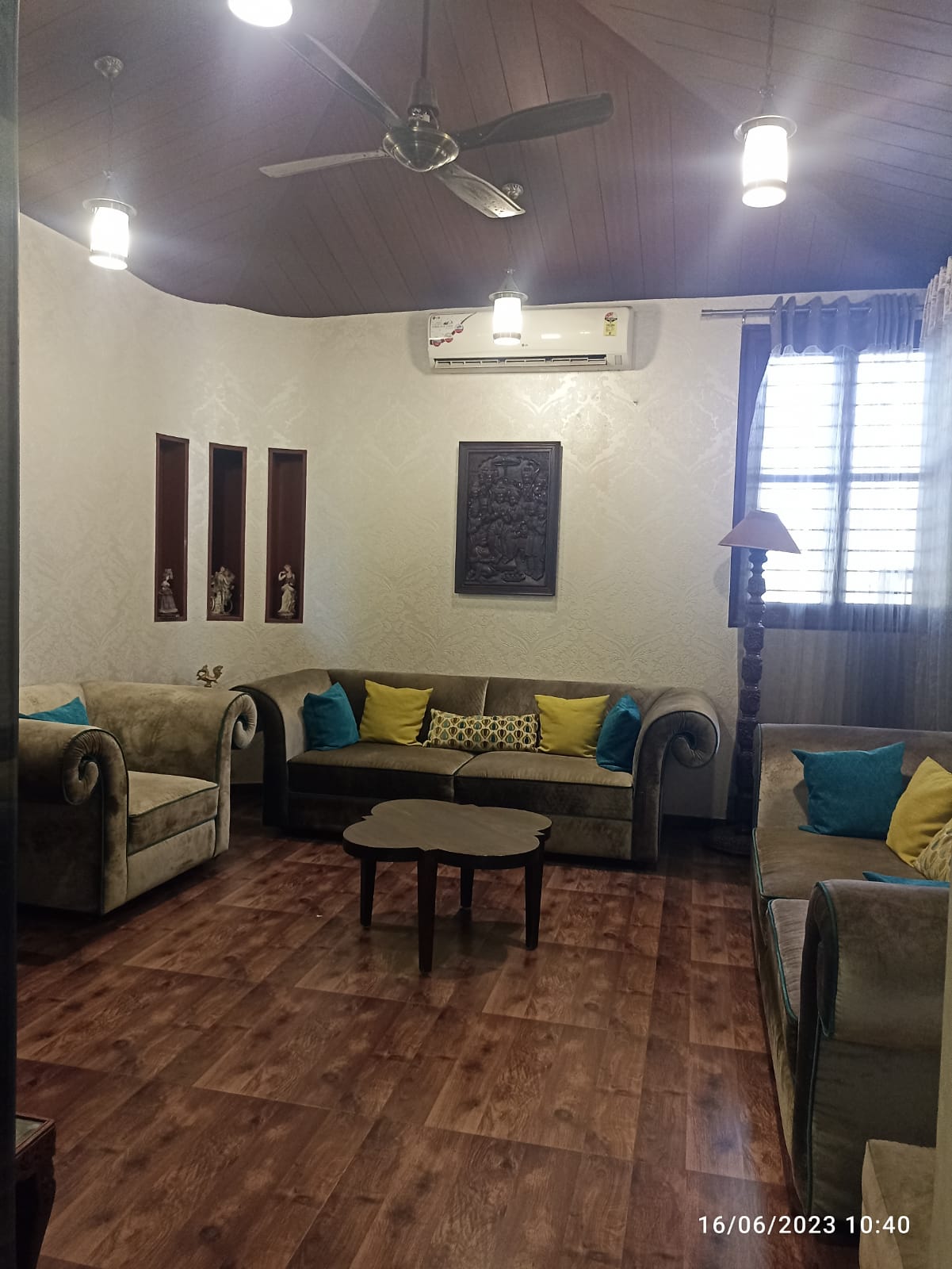 2 bhk Independent house f